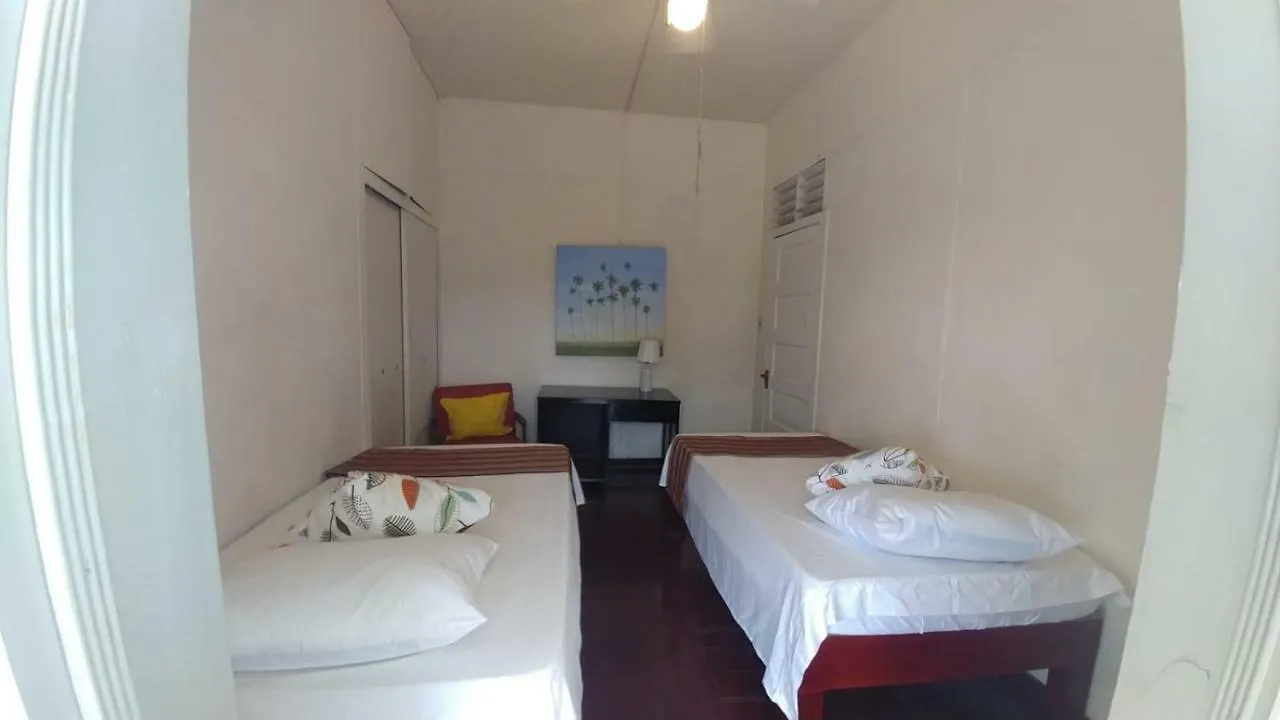 Guest house Cartref Creative Cribs Hotel Port Maria